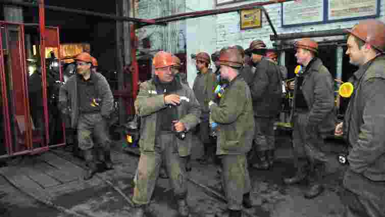 На Львівщині гірники відмовляються спускатись в шахту через заборгованість по зарплаті