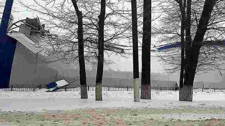 У Полтаві під вагою снігу завалився дах спорткомплексу