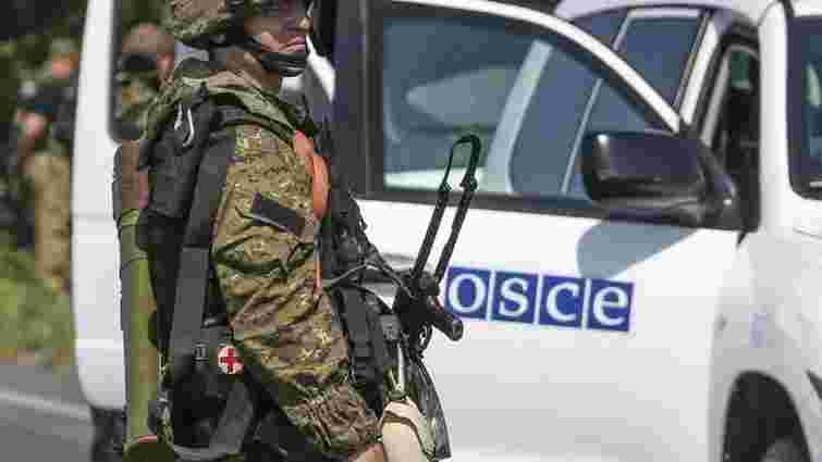 У Горлівці бойовики обшукали автомобіль спостерігачів ОБСЄ