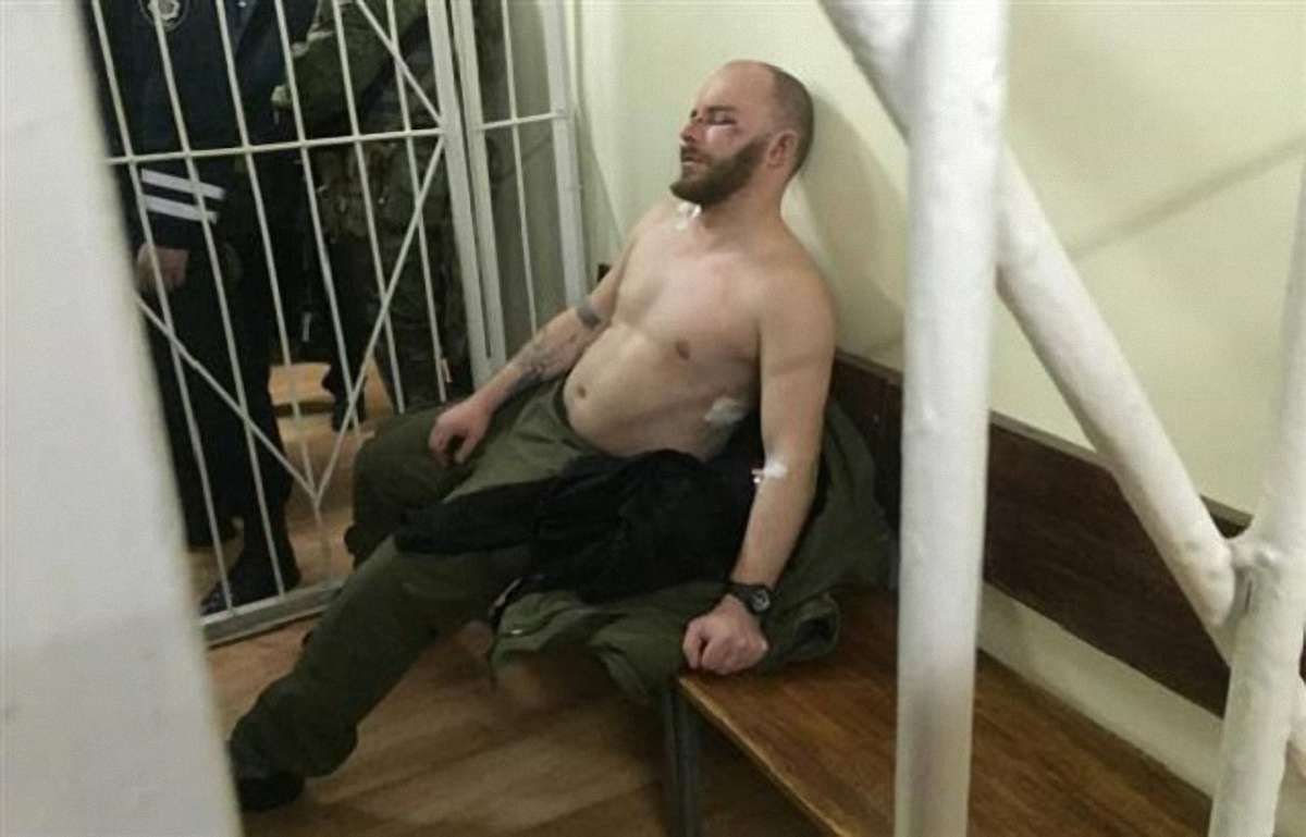 Бійця ПС, якого підозрюють у сутичці в Драгобраті, госпіталізували із зали суду