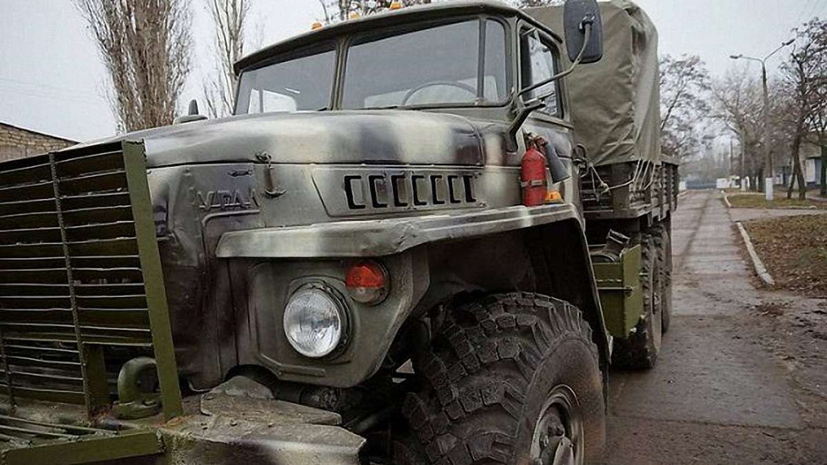  Коло Яворівського полігону поліція затримала «Урал» із нетверезими військовими