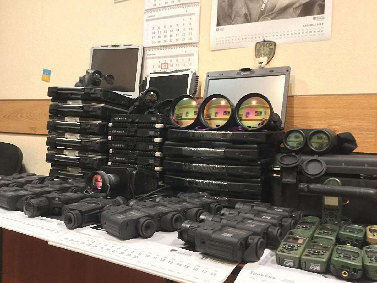 Волонтери відправлять військовим на Донбас військової електроніки на 3 млн гривень