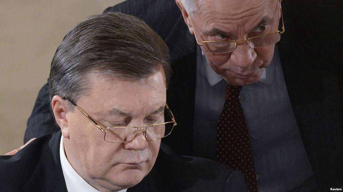 Суд заарештував пенсії Януковича і Азарова