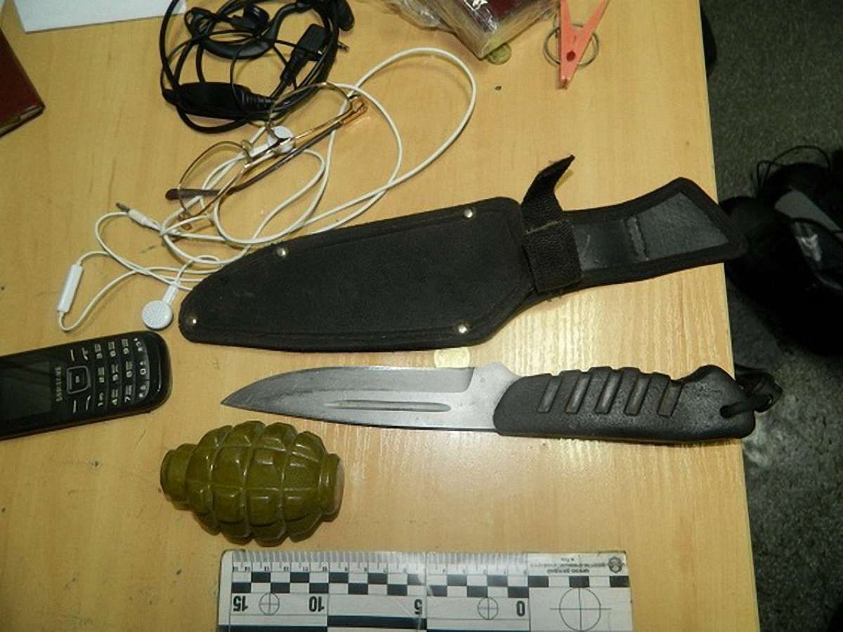 У Києві на вокзалі затримали чоловіка з гранатою