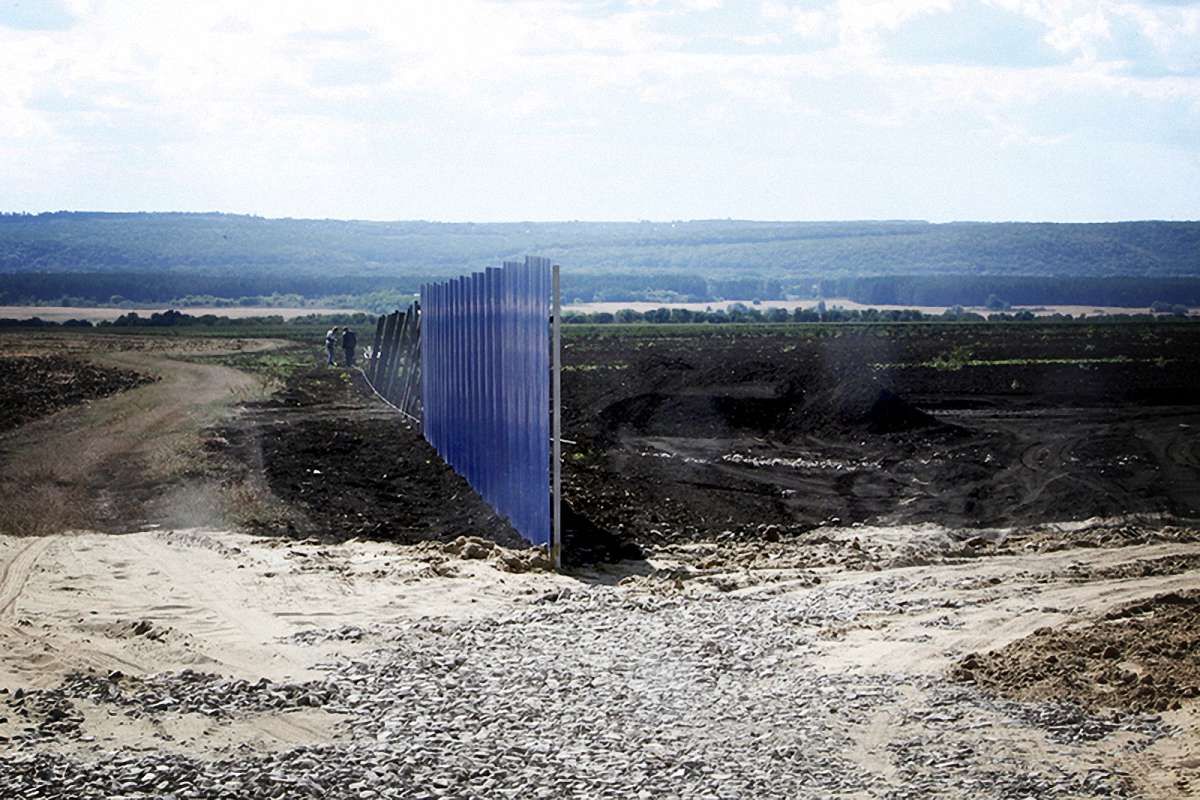 Росія зводить біля кордону з Харківщиною нову військову базу