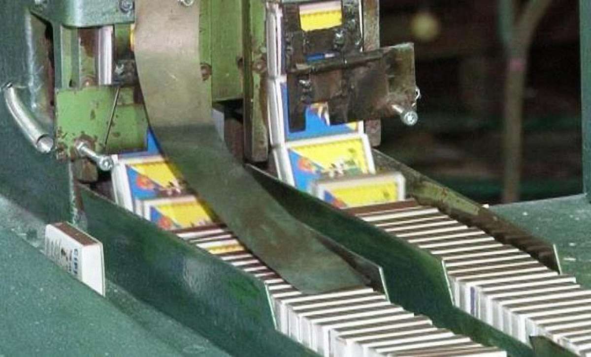 В Україні ліквідували єдину державну сірникову фабрику