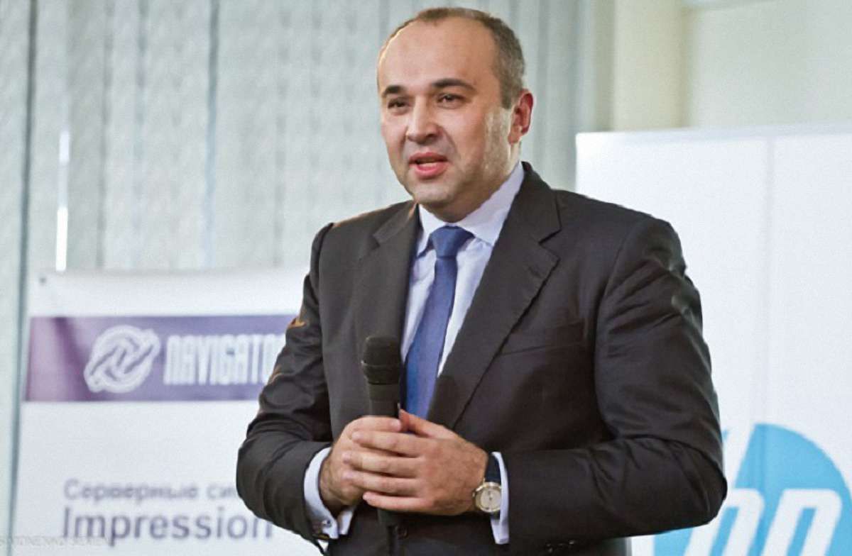 Екс-заступника голови НБУ, підозрюваного в розкраданні ₴2 млрд, поновили на посаді