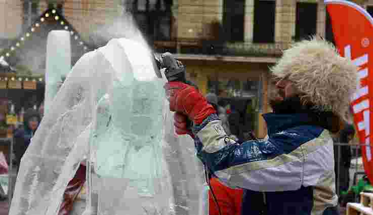 На львівському різдвяному ярмарку оберуть найкращу льодову скульптуру