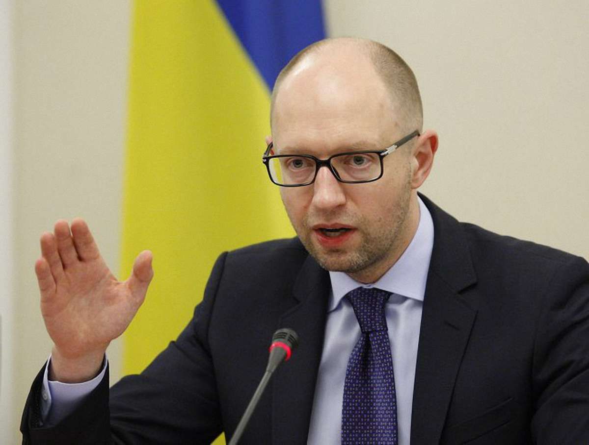 Яценюк запропонував розширити список санкцій проти російських олігархів і компаній