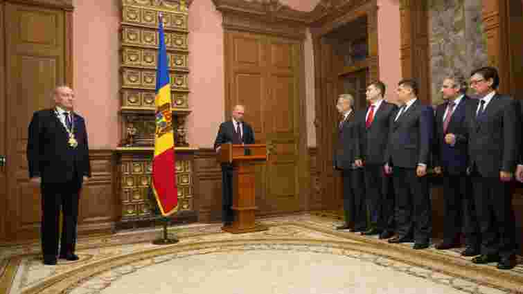 Новий уряд Молдови таємно прийняв присягу 