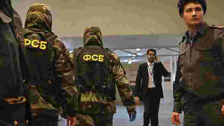 У Криму поштарів зобов’язали стежити за проукраїнськими активістами