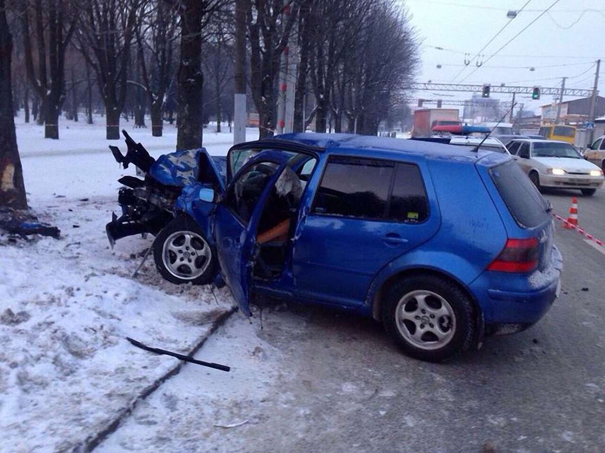 Внаслідок втрати свідомості львівський водій насмерть збив жінку