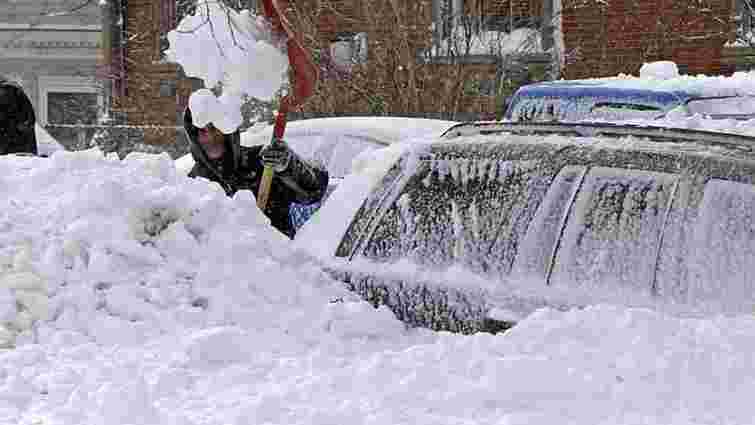 Кількість жертв снігової бурі в США досягла 30 осіб