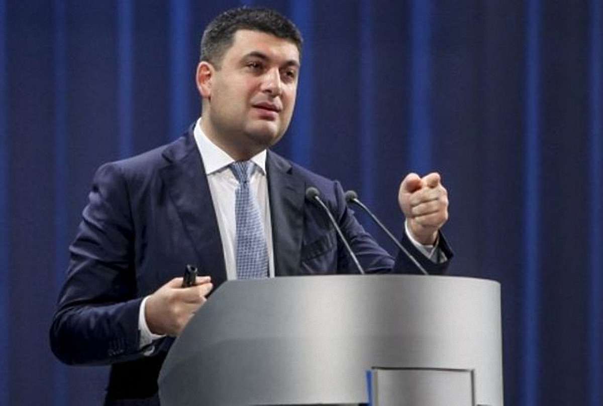 Гройсман пообіцяв проводити щотижня «живе спілкування» з виборцями у соцмережах