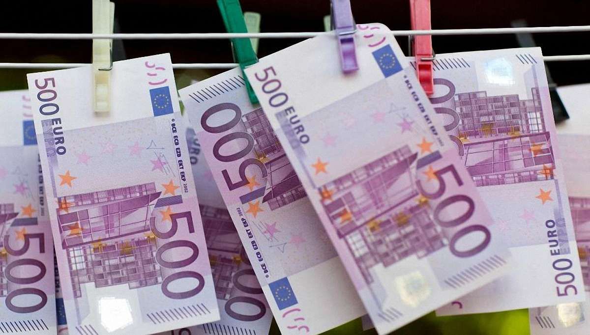 В ЄС пропонують відмовитися від банкнот 500 євро