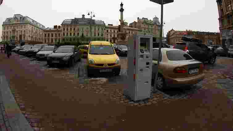 Вартість парковки у центрі Львова зросте до ₴10/год