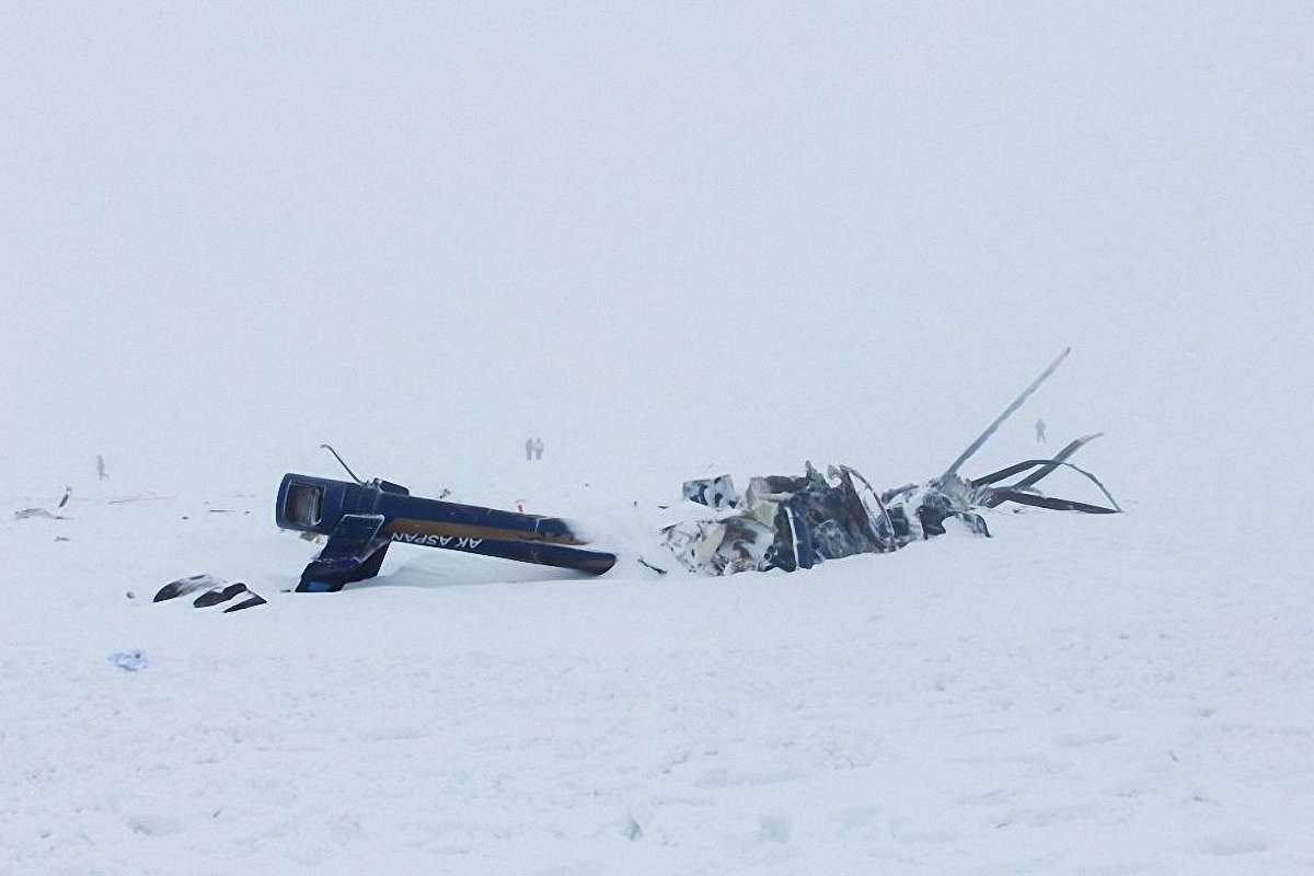 В Казахстані розбився вертоліт, який доправляв до лікарні двомісячне немовля