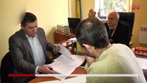Яворівський суд заслухав свідчення затриманого на хабарі головного лікаря Городка