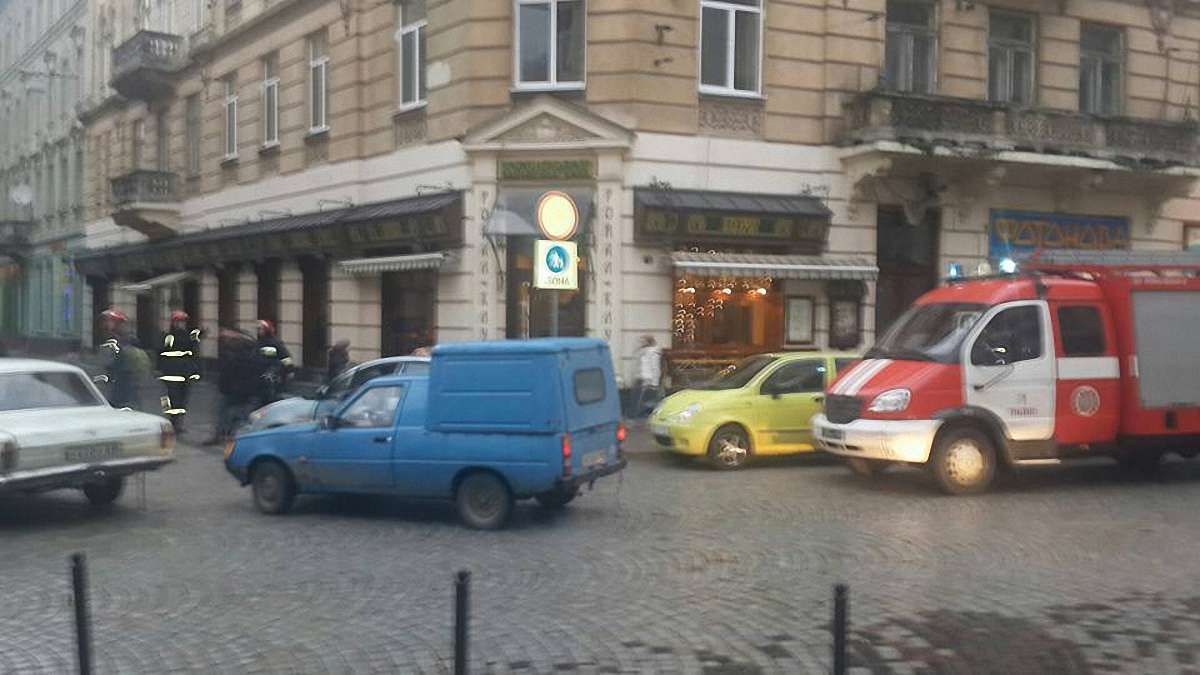 У Львові вп'яте за тиждень повідомили про замінування ресторану «Прага»