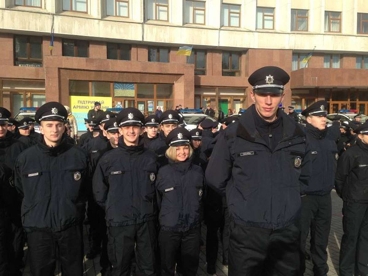 208 патрульних поліції склали присягу в Івано-Франківську 