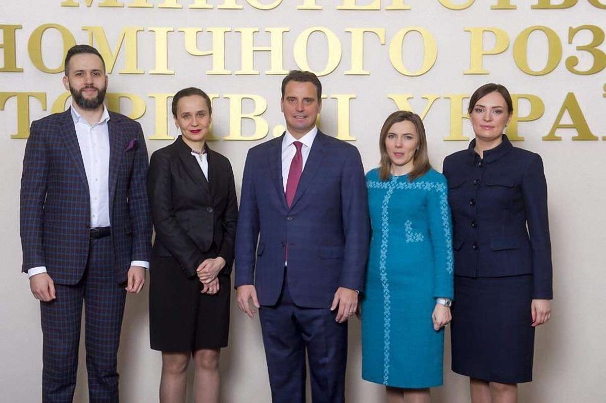 Команда Абромавичуса подала у відставку в повному складі