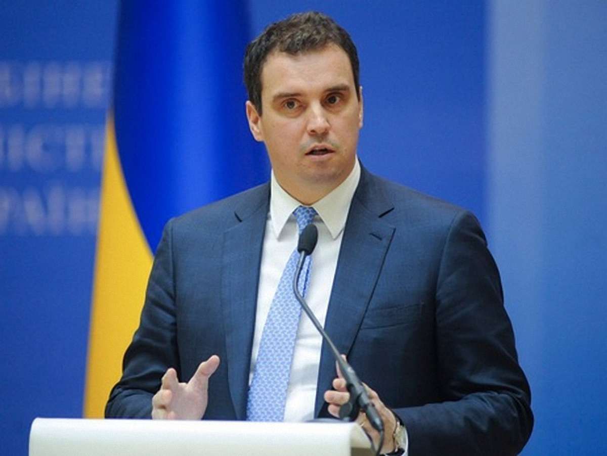 Абромавичус назвав чиновника, якого йому нав’язували в заступники