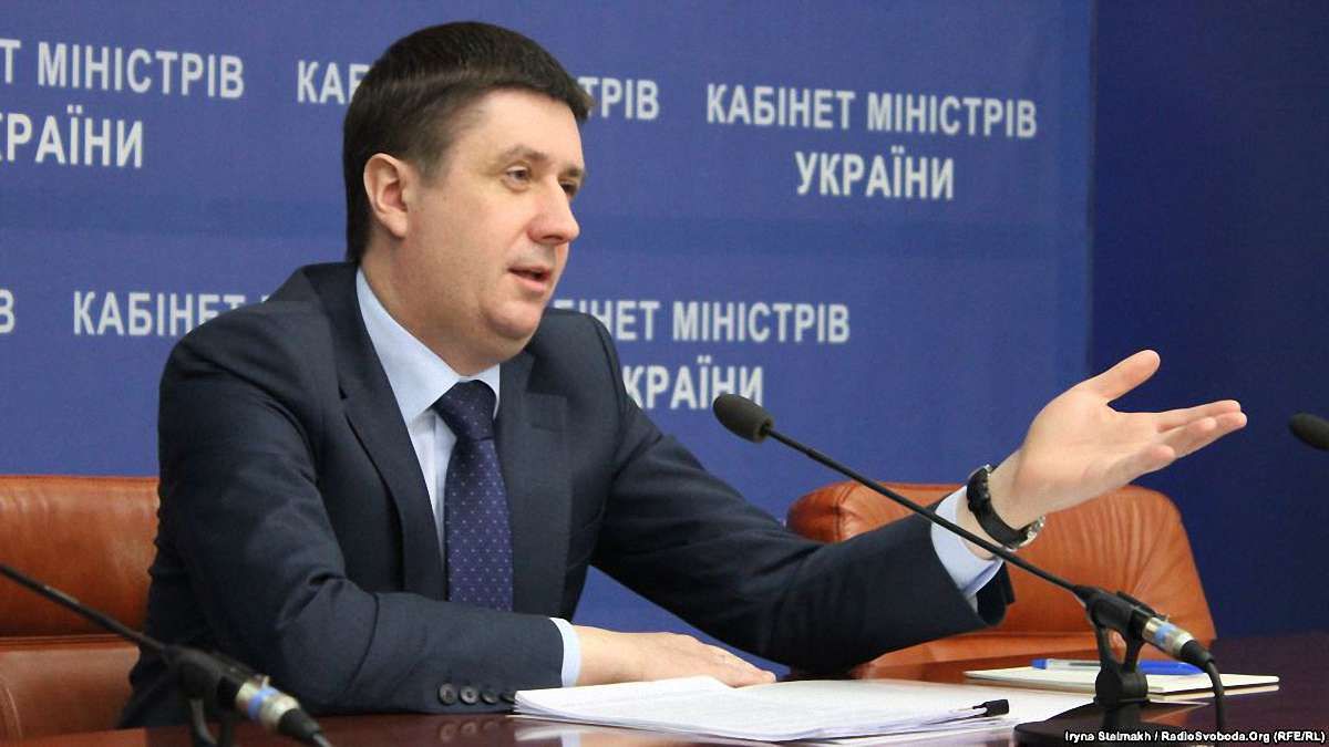 Науковці виявили корупцію в діях міністра культури