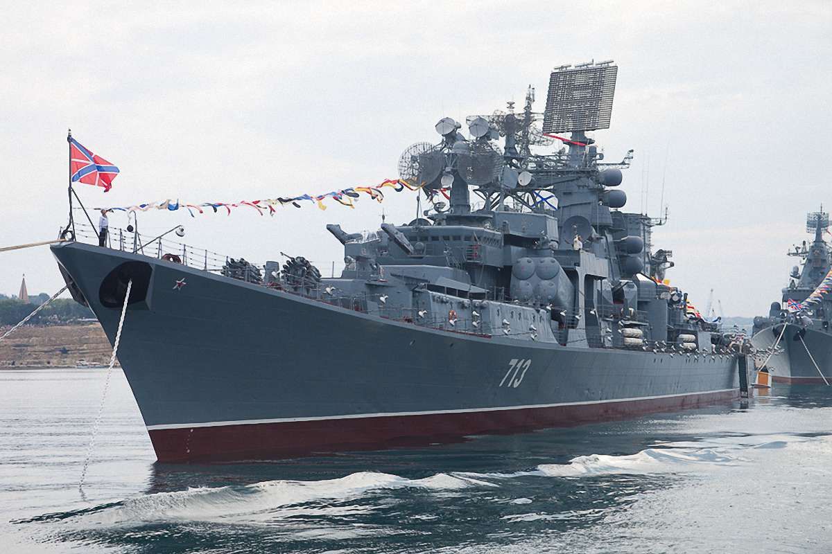 Військові кораблі Росії почали навчання у Чорному морі