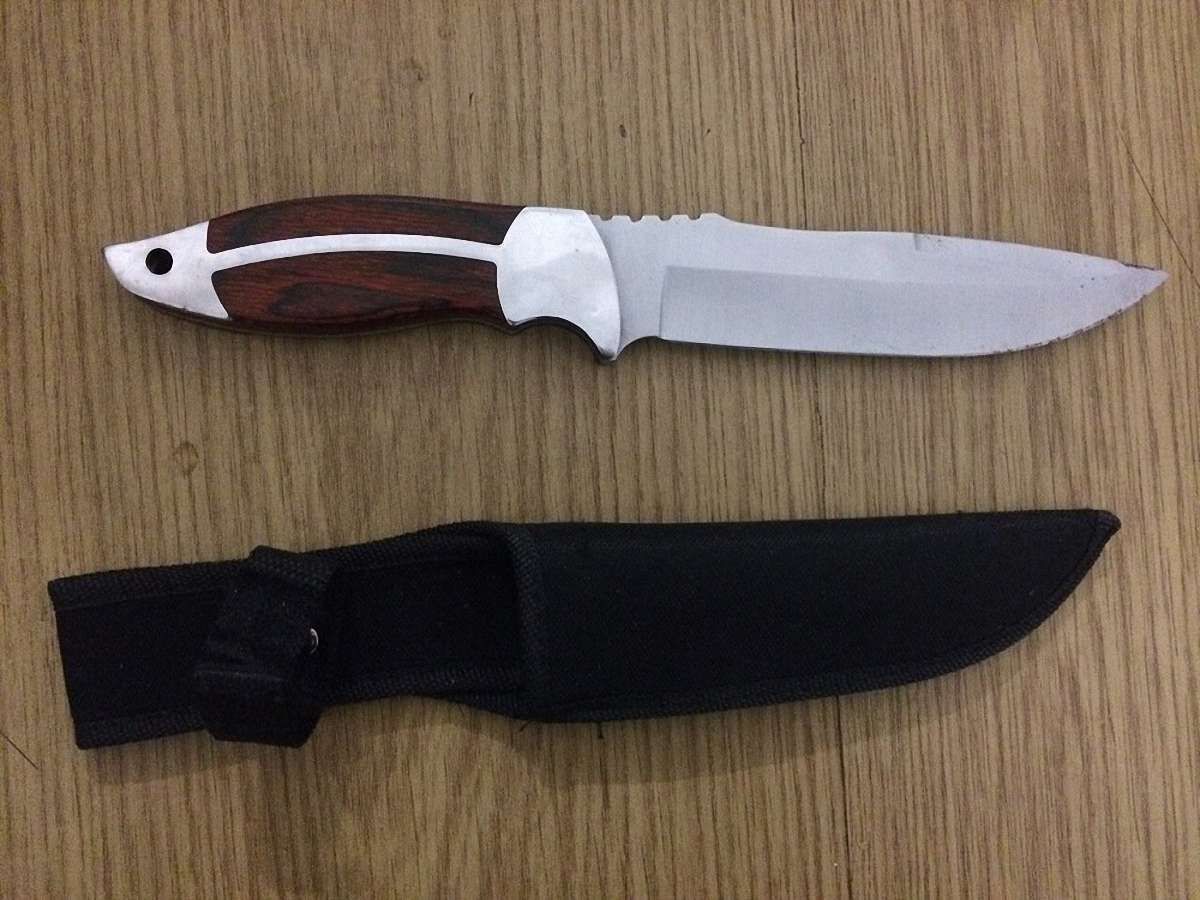 У Краковці на Львівщині затримали українця з холодною зброєю