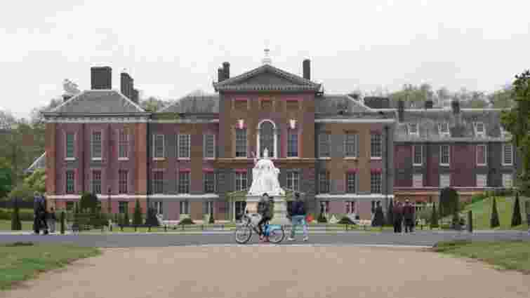 У Лондоні чоловік спалив себе перед резиденцією принца Вільяма