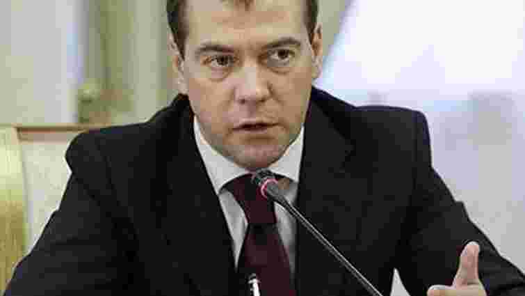 Медведєв заявив, що наземні операції в Сирії можуть спровокувати «чергову війну на Землі»
