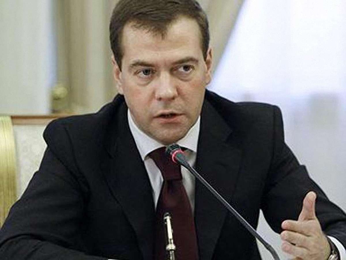 Медведєв заявив, що наземні операції в Сирії можуть спровокувати «чергову війну на Землі»