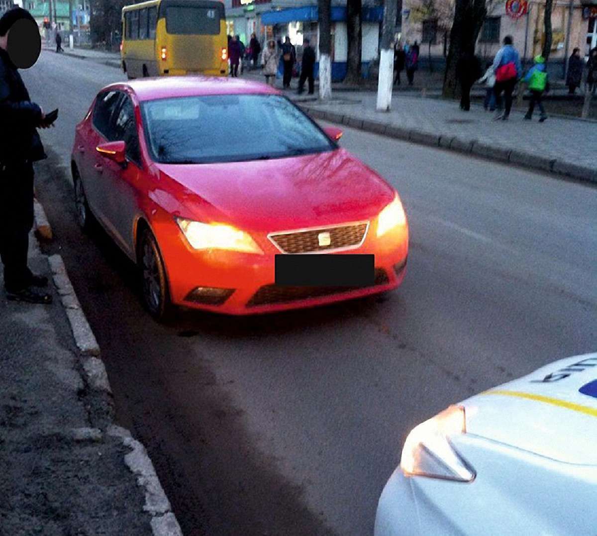Поблизу школи на Сихові у Львові легковик збив 10-річну дівчинку