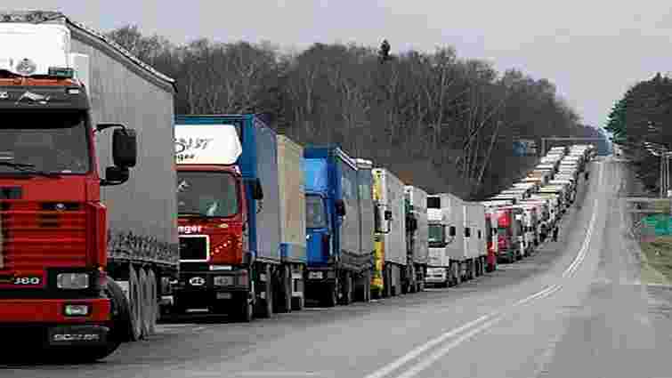 На литовсько-білоруському кордоні «застрягли» 750 вантажівок
