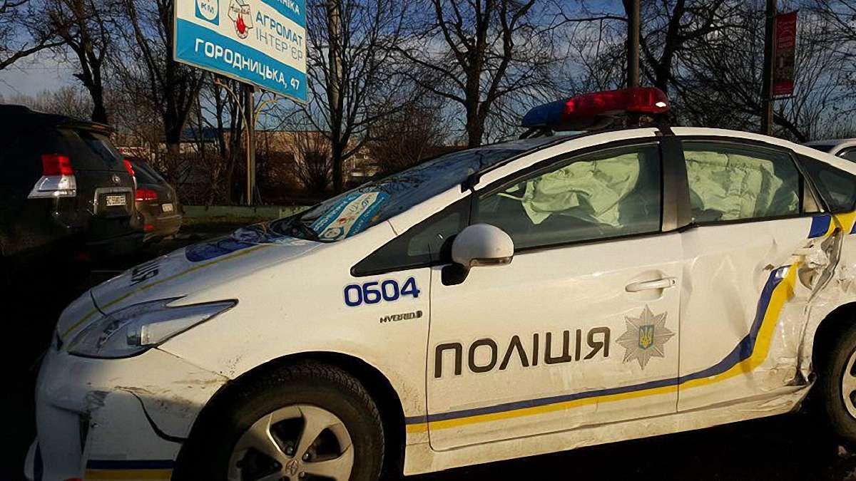 Патрульні поліцейські спричинили у Львові ДТП