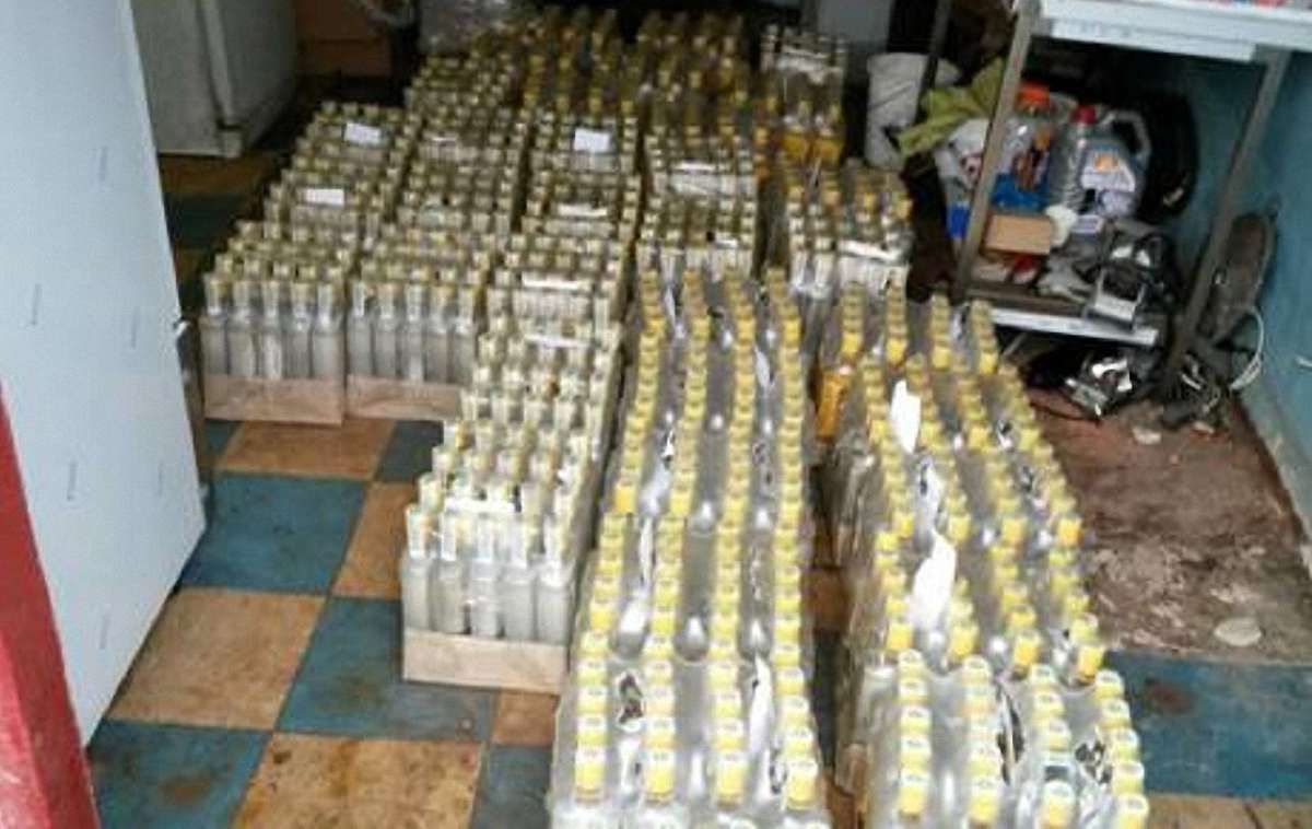 У Львові викрили склад з великою партією фальсифікованої горілки