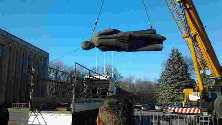 У Дніпродзержинську демонтували пам’ятник «залізному Феліксу»