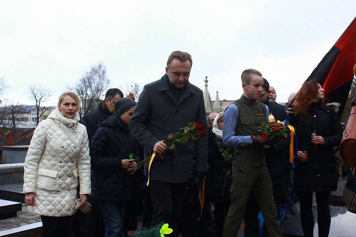 Садовий закликав львів’ян вшанувати пам’ять Героїв Небесної Сотні
