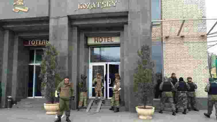 Силовики поставили ультиматум активістам РПС, які захопили готель «Козацький», – ЗМІ 