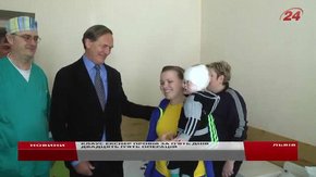 За п’ять днів німецький хірург провів у Львові 25 благодійних операцій