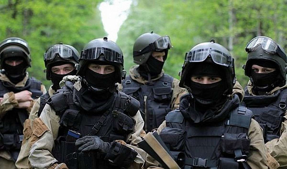 Уряд зняв обмеження на максимальні зарплати для силовиків і військовослужбовців, задіяних в АТО