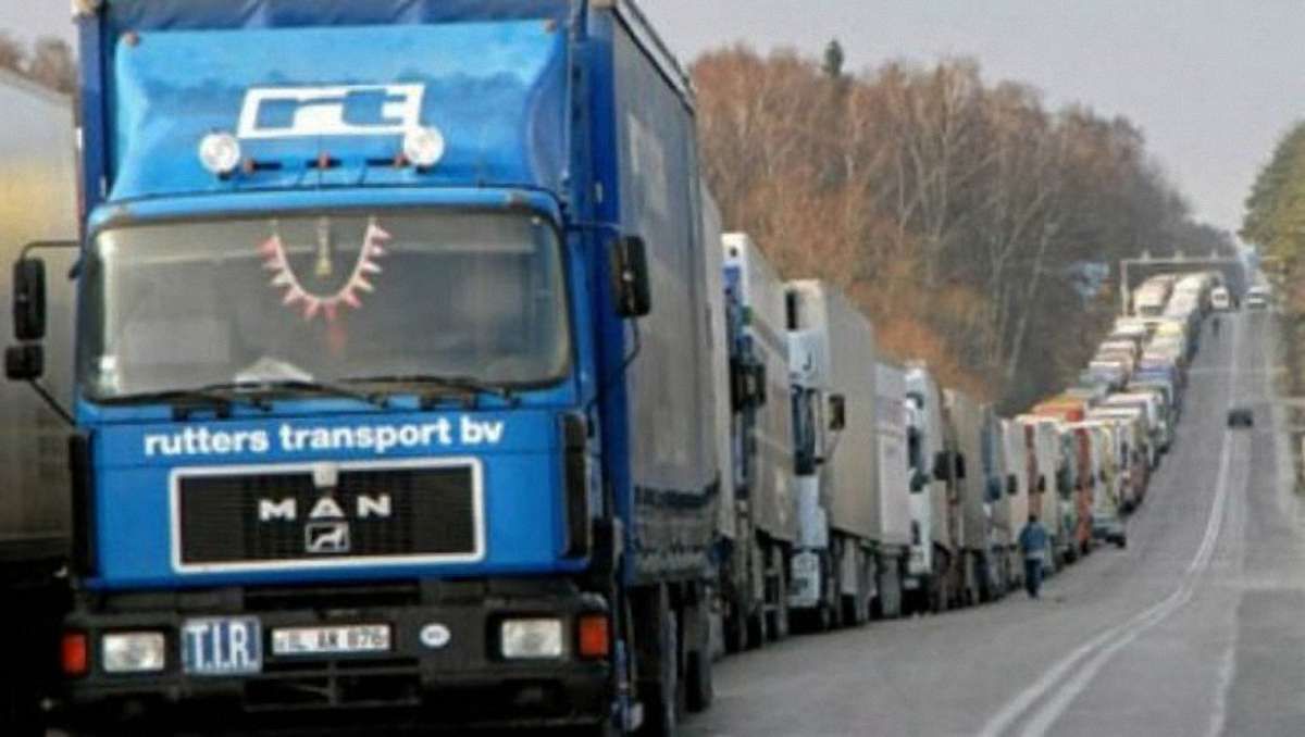 Росія запропонувала Україні взаємне скасування обмеження транзиту вантажівок