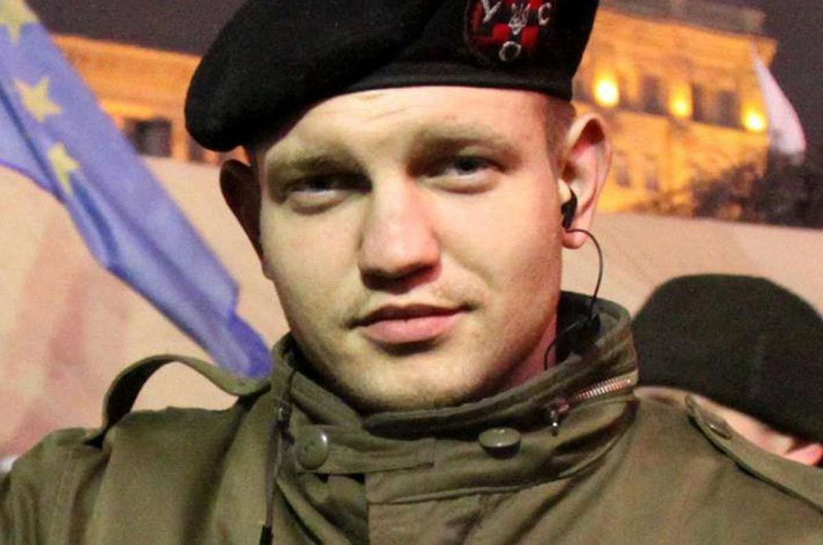 Кабмін призначив довічну стипендію батькам Героя Небесної сотні Жизневського