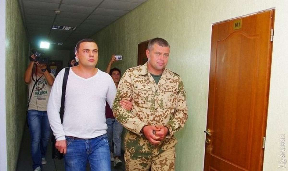 Затриманого на хабарі комбата засудили до понад п’яти років ув’язнення