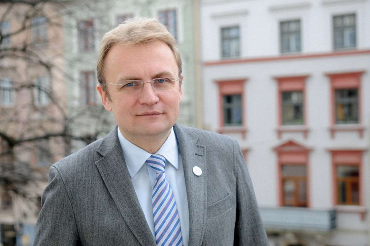 Андрій Садовий закликав львів’ян активніше подавати петиції