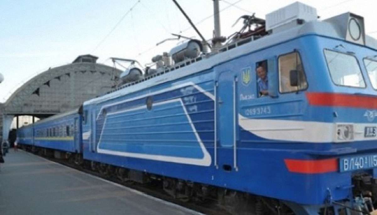 До 8 березня «Укрзалізниця» запустить дев'ять додаткових поїздів