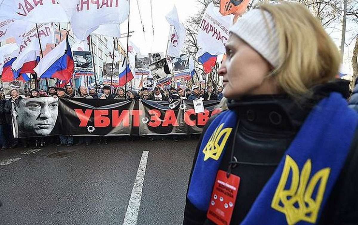 Тисячі людей вийшли на Марш пам'яті Бориса Нємцова у центрі Москви