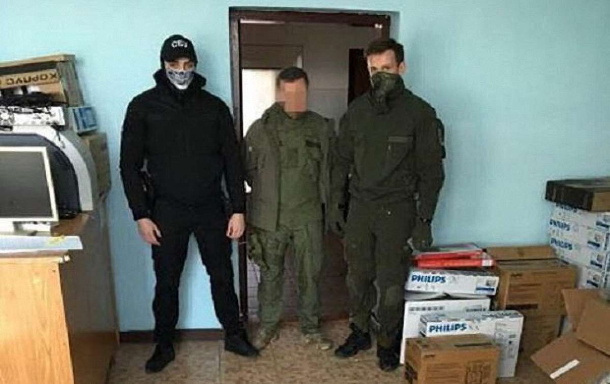 На Закарпатті СБУ затримала прикордонників із «чорною» касою данини за контрабанду