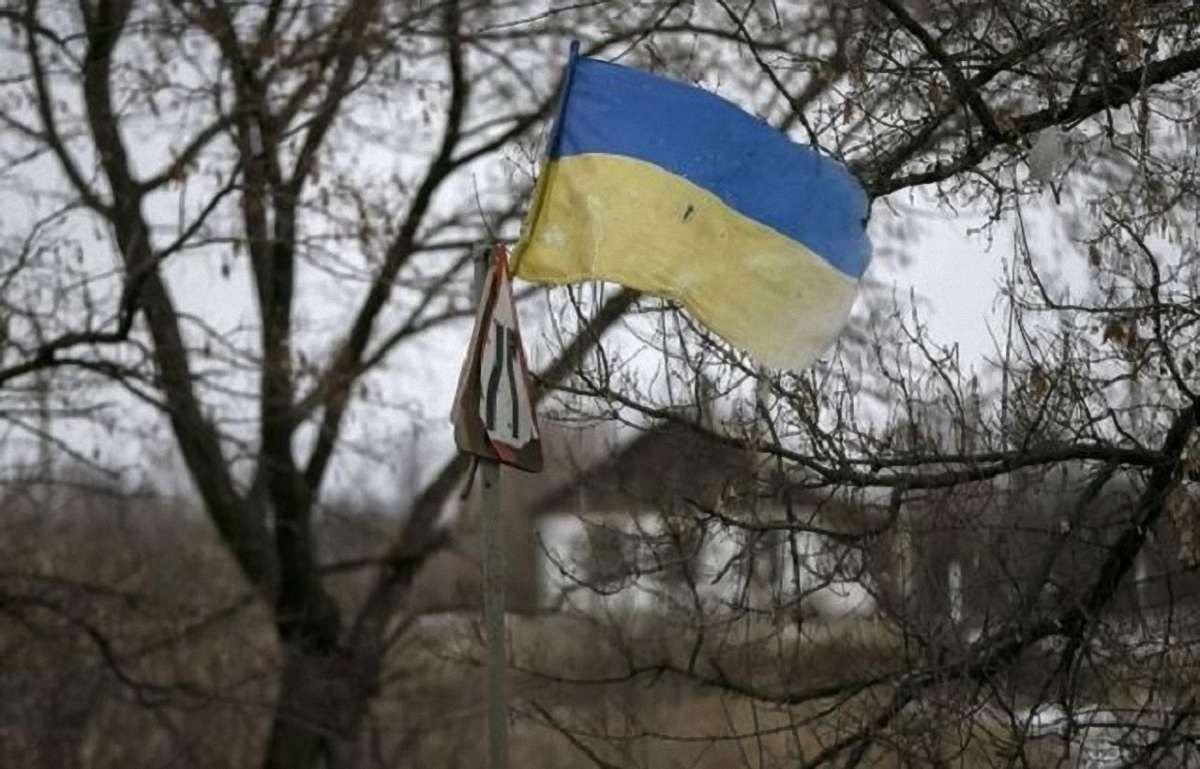 На Луганщині підірвався автомобіль з українськими військовими, є загиблі і поранені