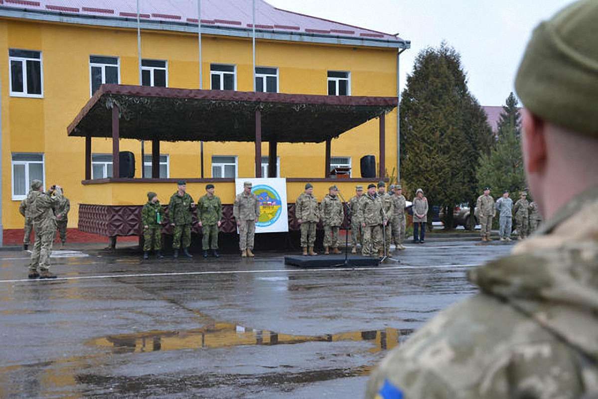 500 інструкторів з трьох країн НАТО навчатимуть українських військовослужбовців